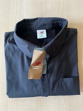 New Balance Men’s Black Casual Button-Down Shirt